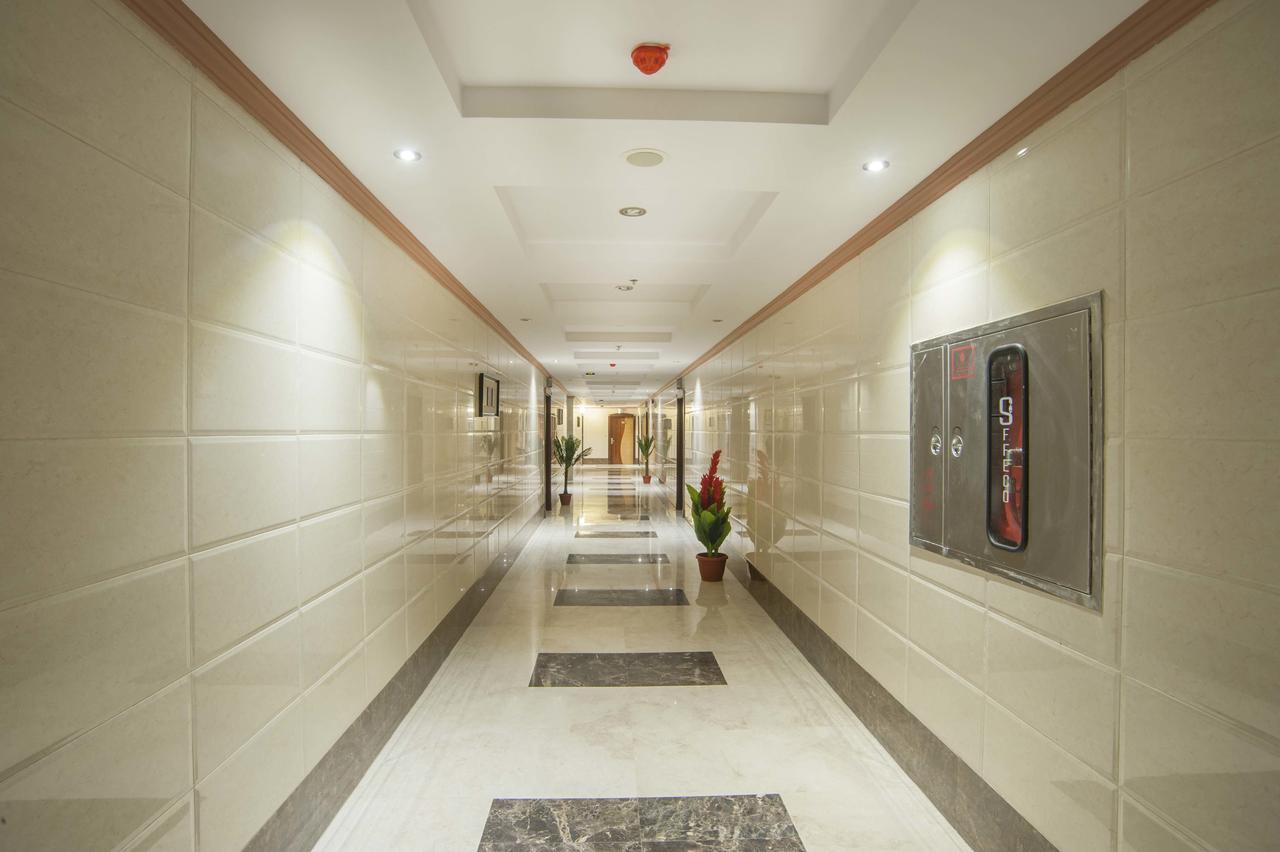Al Ezzah Palace Hotel Suites Jeddah Ngoại thất bức ảnh