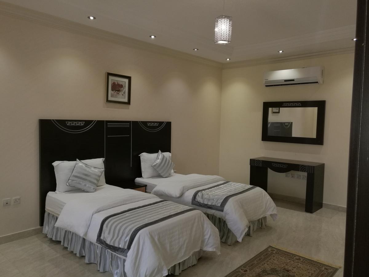 Al Ezzah Palace Hotel Suites Jeddah Ngoại thất bức ảnh