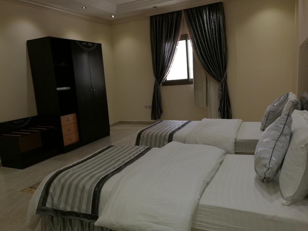Al Ezzah Palace Hotel Suites Jeddah Ngoại thất bức ảnh