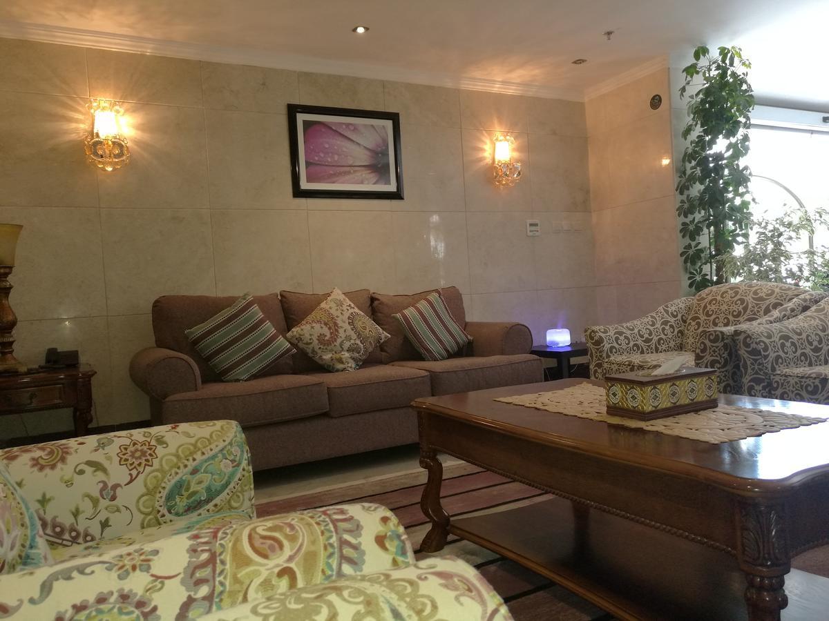 Al Ezzah Palace Hotel Suites Jeddah Ngoại thất bức ảnh